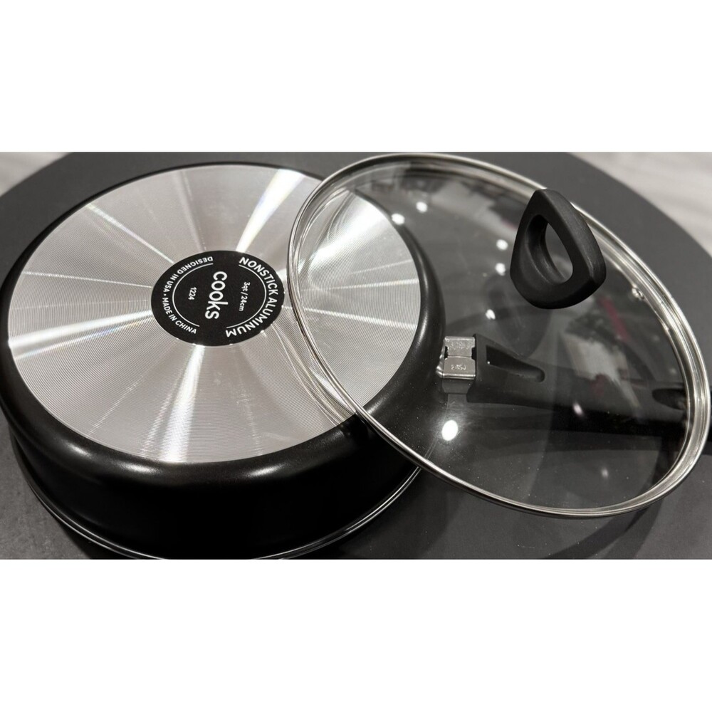Cooks Black Aluminium  Nonstick Saute/All Purpose Pan with Lid 3 Quart/24CM